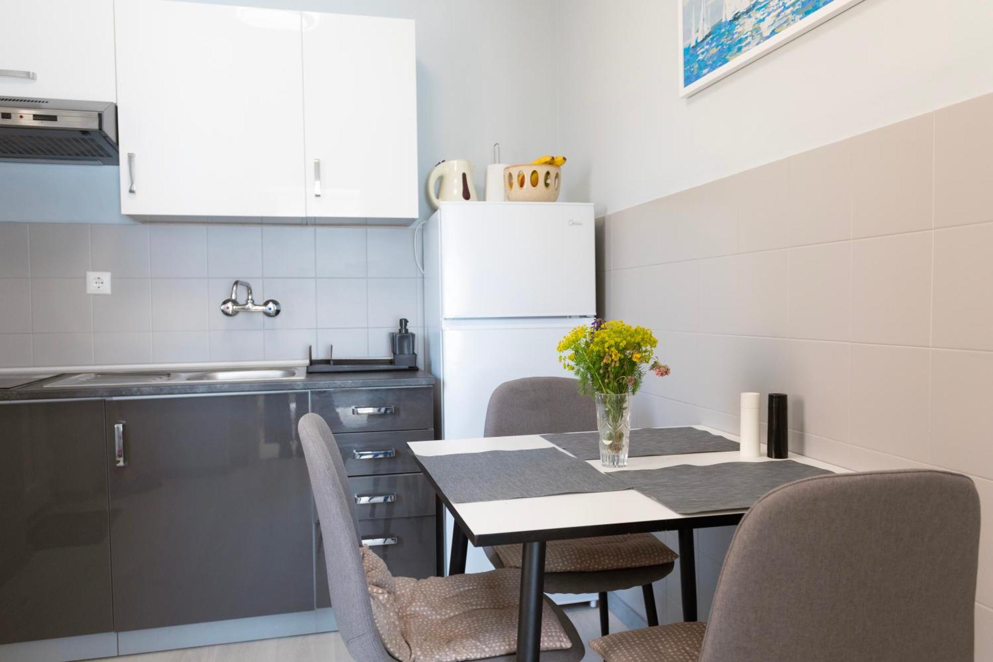 Apartments Galeb 拉巴克 外观 照片