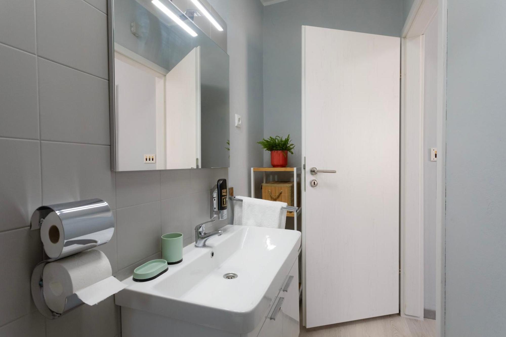 Apartments Galeb 拉巴克 外观 照片