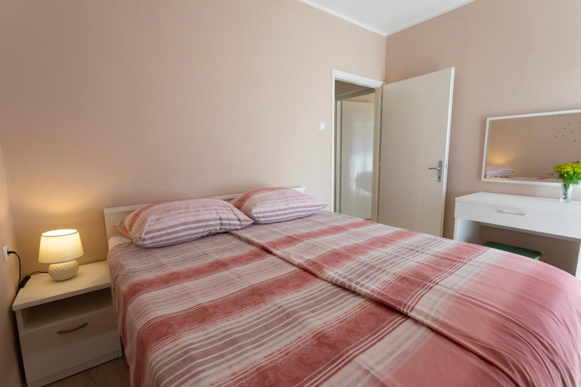 Apartments Galeb 拉巴克 外观 照片