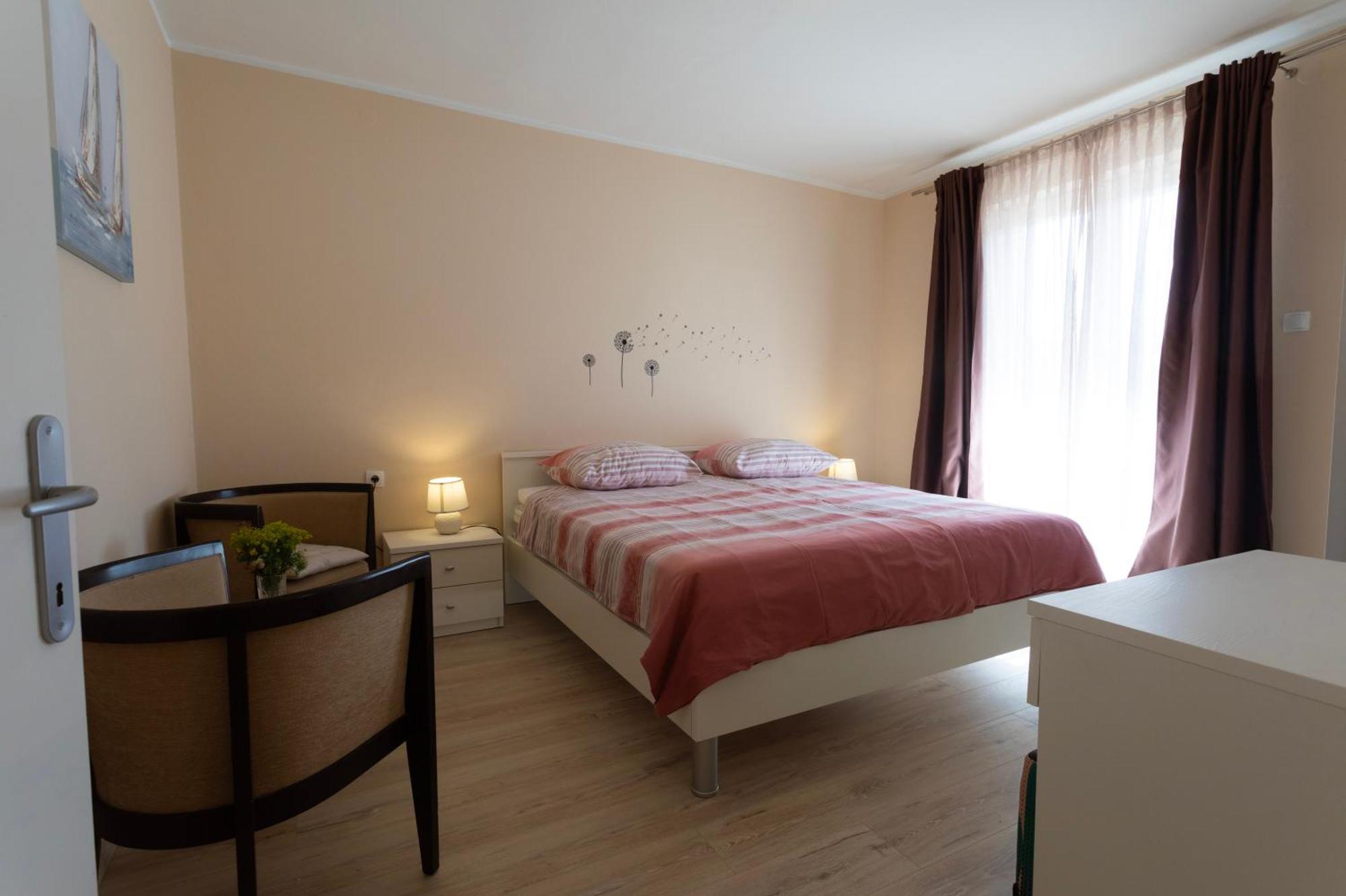 Apartments Galeb 拉巴克 外观 照片