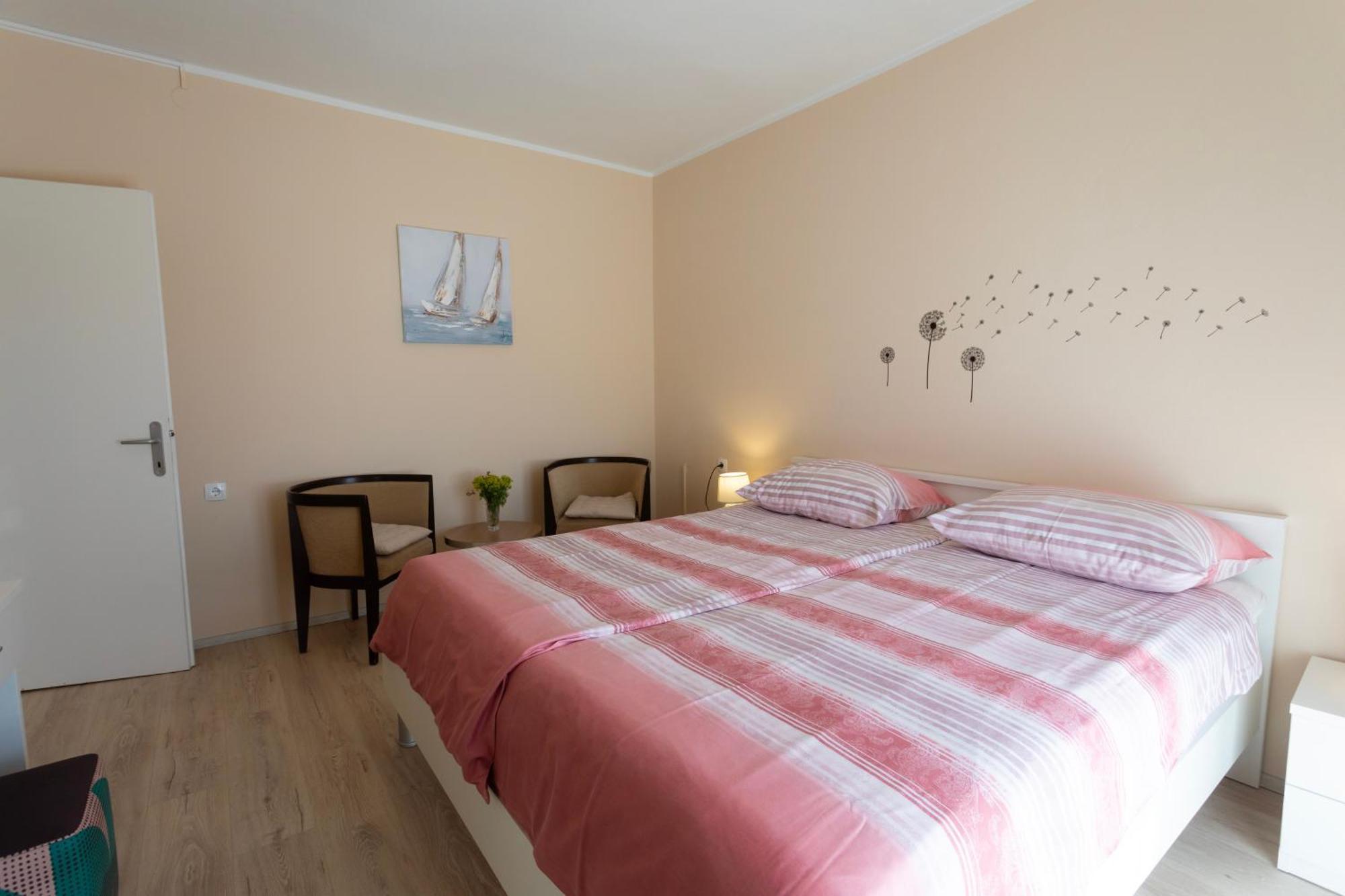 Apartments Galeb 拉巴克 外观 照片