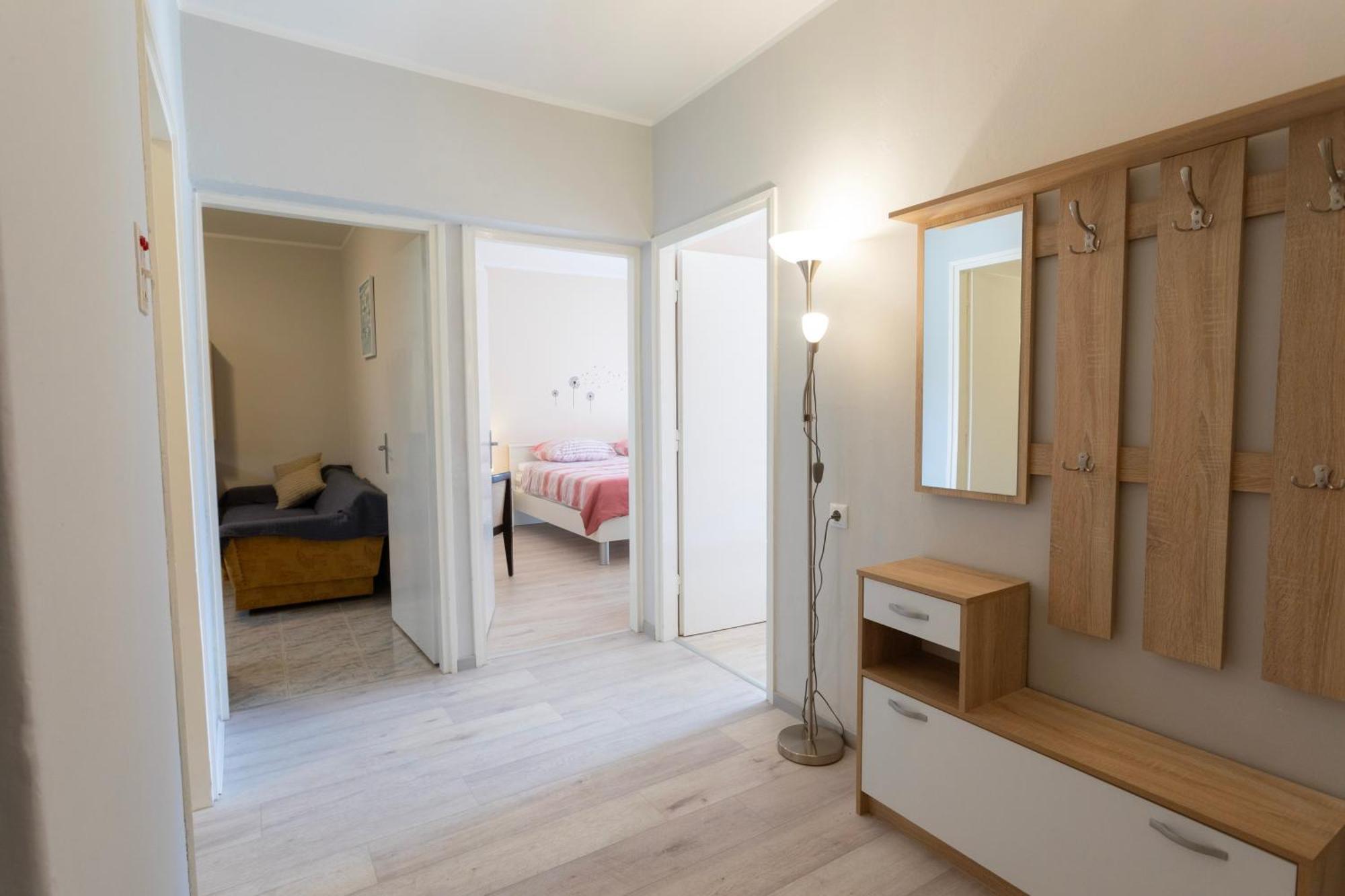 Apartments Galeb 拉巴克 外观 照片